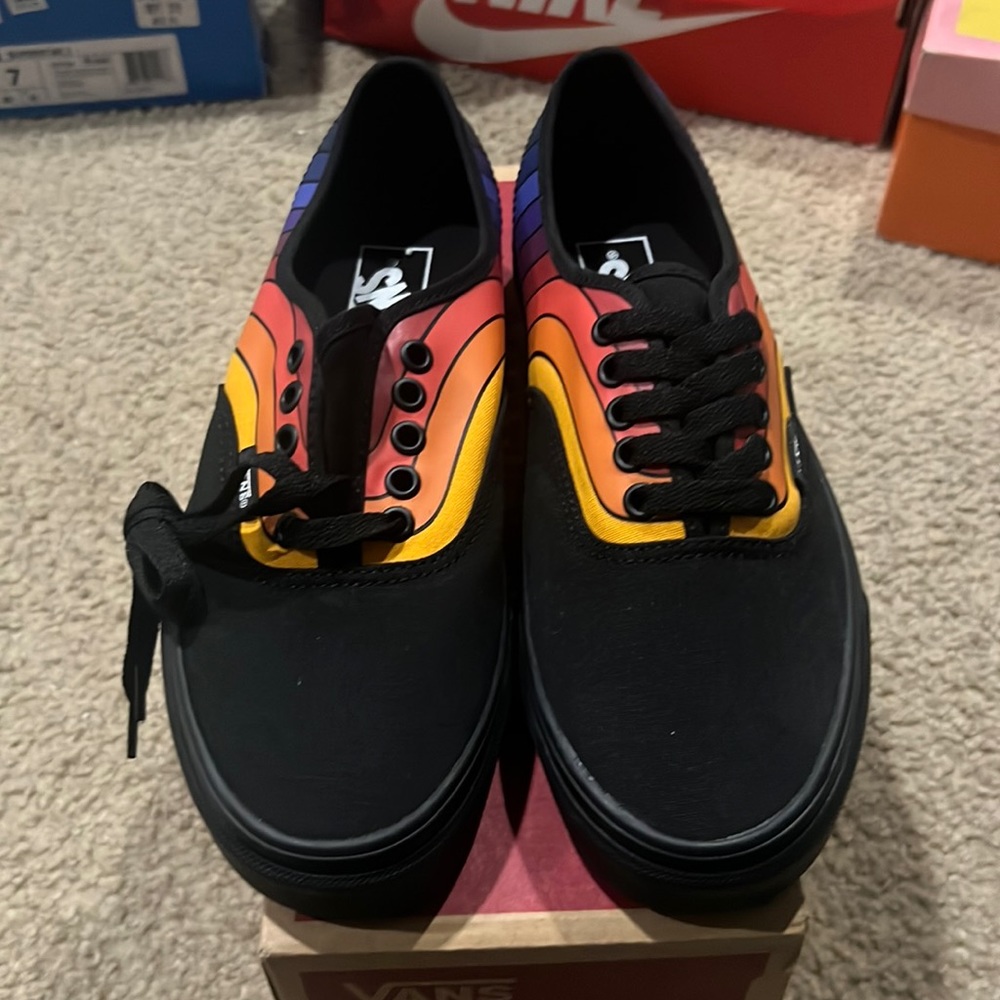 Men’s size 7 vans or woman 8 1/2 Vans